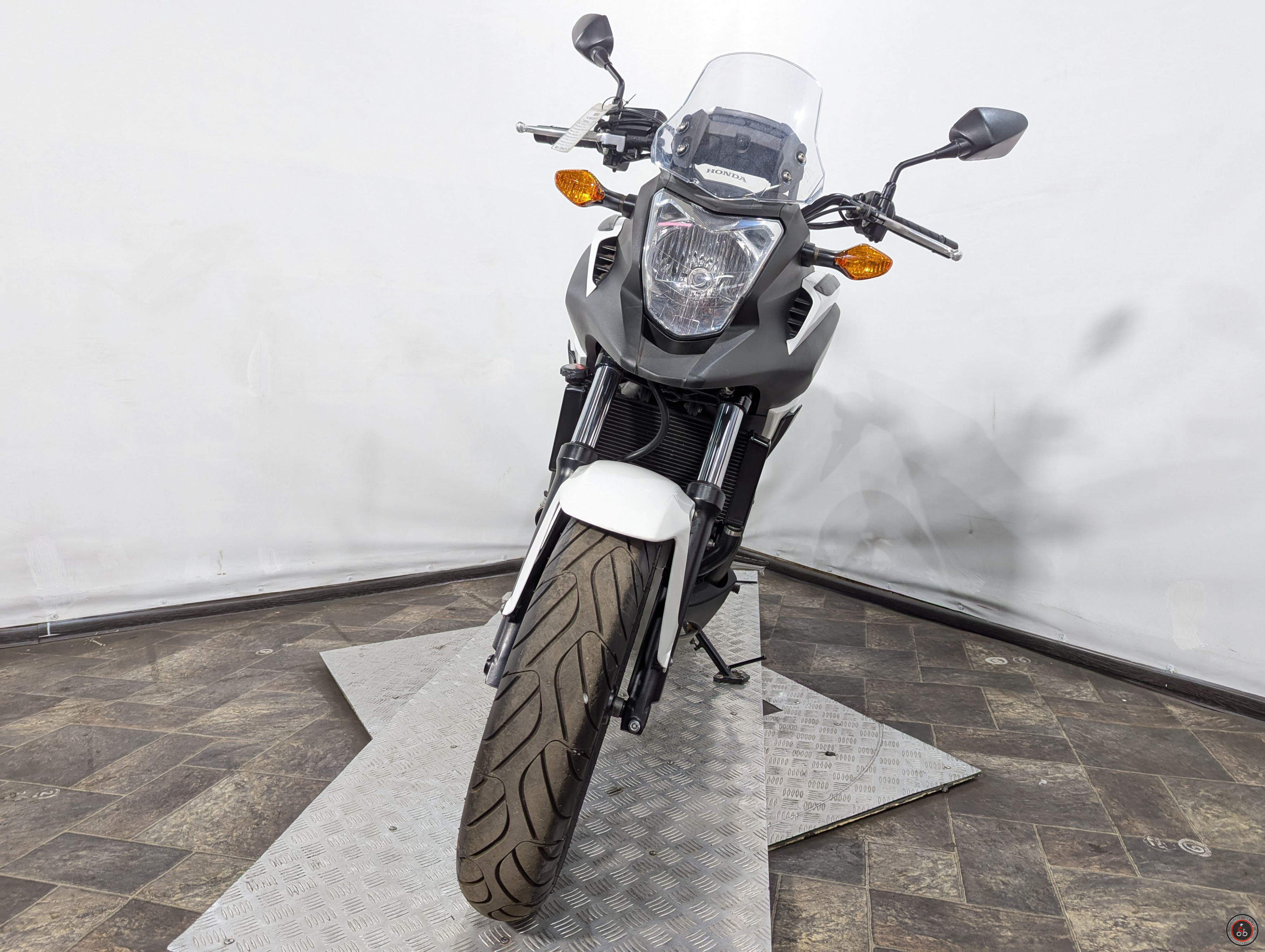 Honda NC700XLD - Максимальная скорость: 180 км/ч